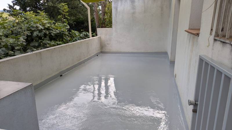 Terrasse à TOULON après la pose du Neolastic Finish avec antidérapant.