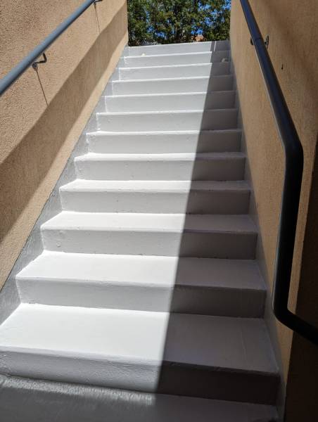 RESINE NEOPOLYMERS ESCALIER LOGEMENTS COGOLIN POUR LE GROUPE EDOUARD DENIS