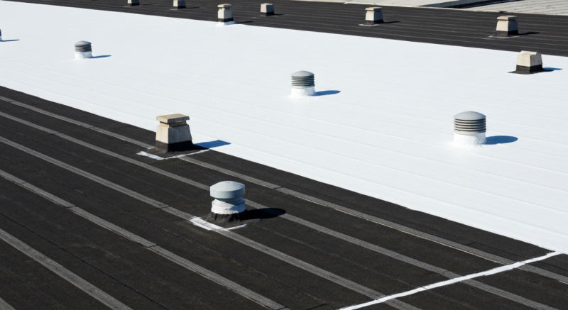 Coût Climatisation Bâtiment: Réduire les Dépenses avec Cool Roofing